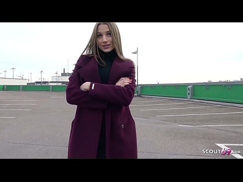 ❤️ VĀCU SKAUTS IR SAPNIS, PIESKARAS STEELE, AUTOSTĀVVIETA TELLTALE UN SEXY PAR NAUDU ️❌ Super sekss pie mums ☑