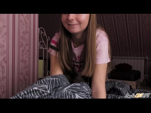 ❤️ Blondīne dziļi sūc savu BFF un saņem spermu mutē ️❌ Super sekss pie mums ☑